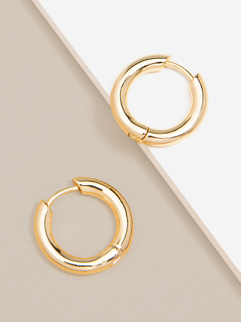 Small Chunky Huggie Earring
